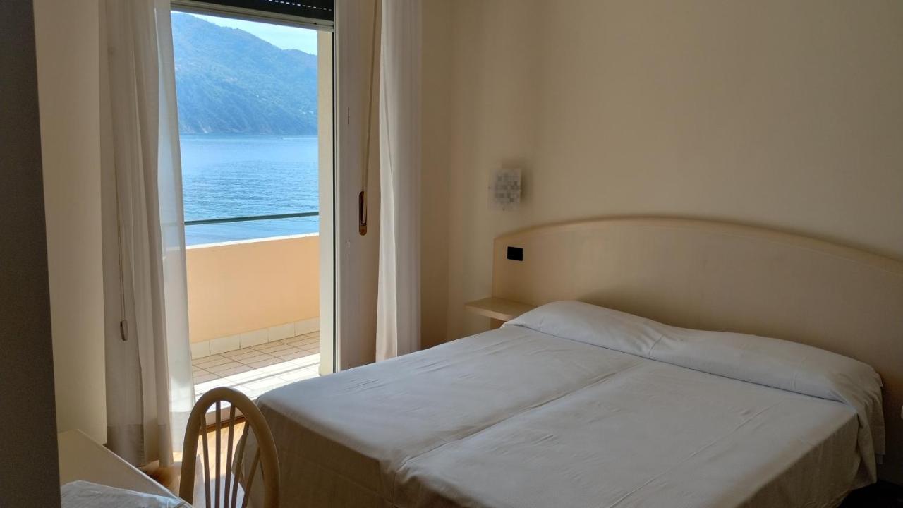 Hotel Elena Recco Esterno foto