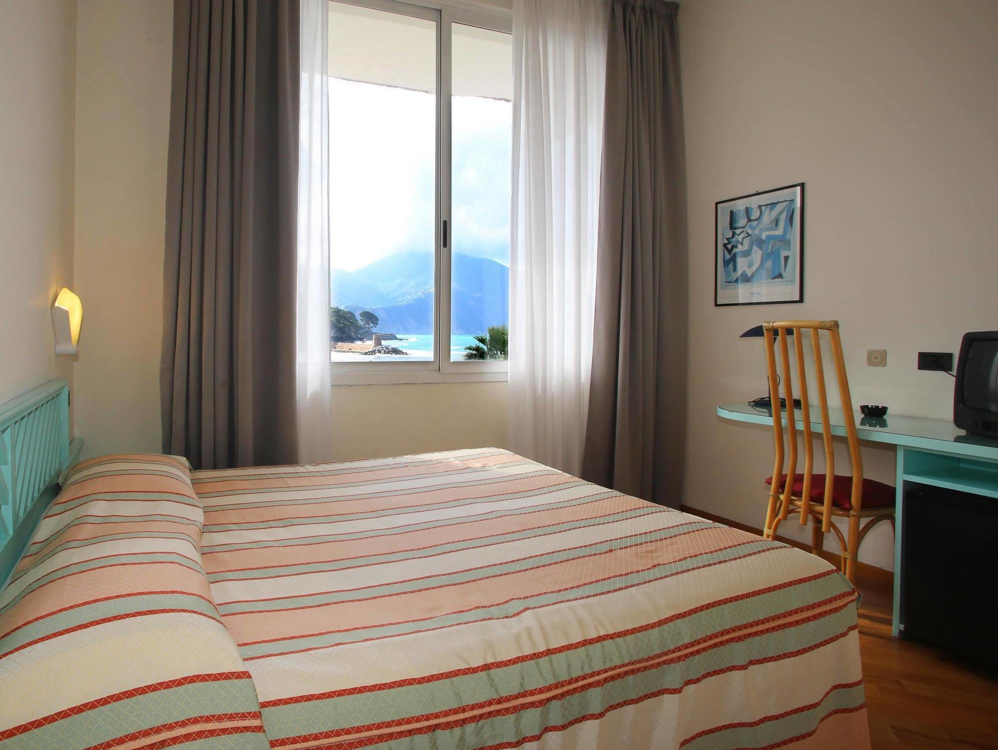 Hotel Elena Recco Esterno foto